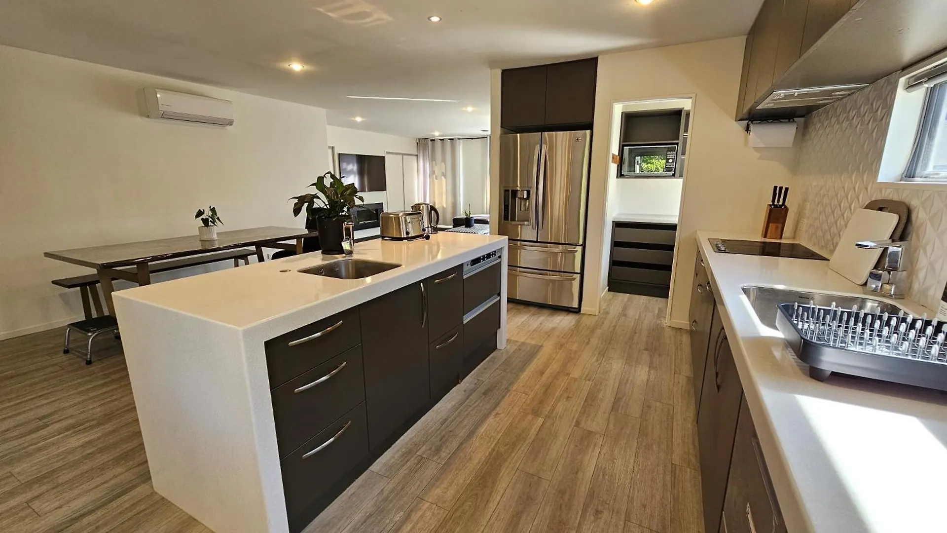 Azena Suites & Apartment Christchurch