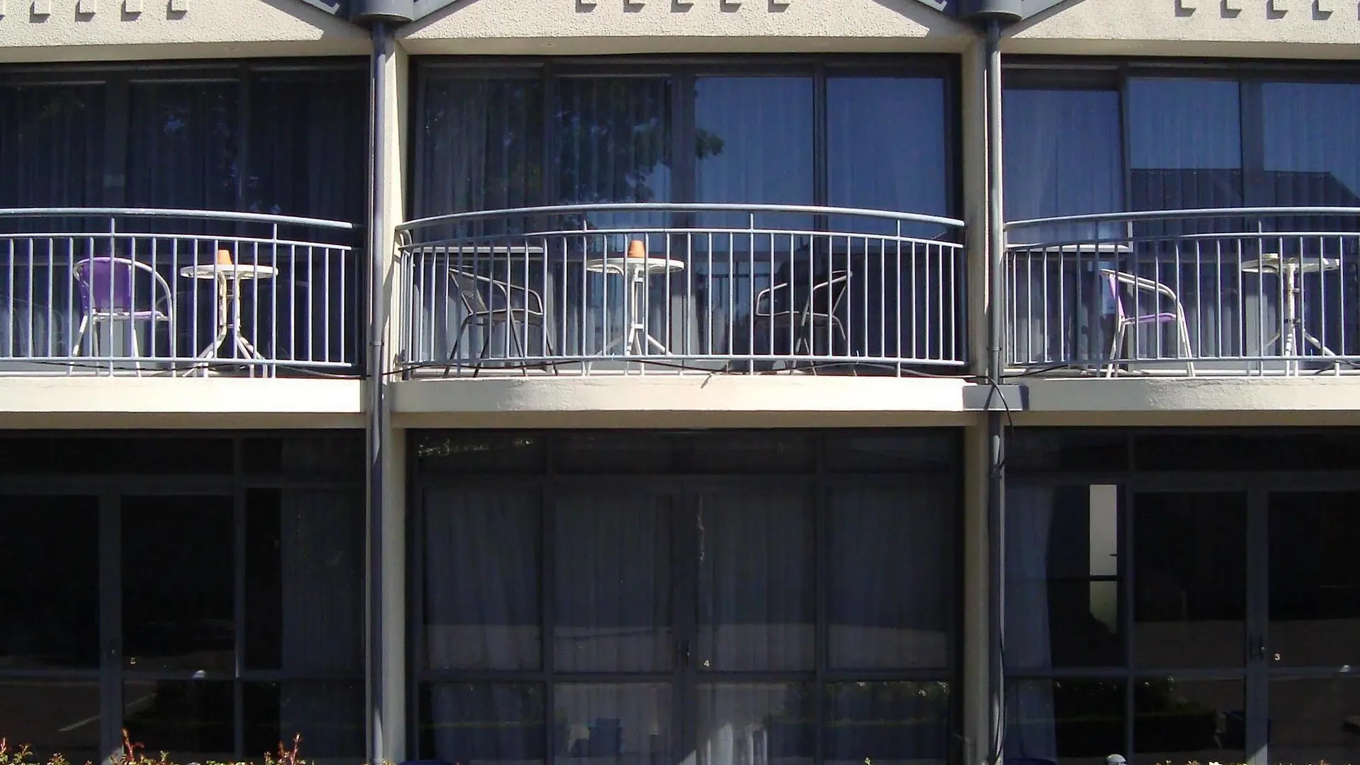 Azena Suites & Apartment Christchurch 4*,
