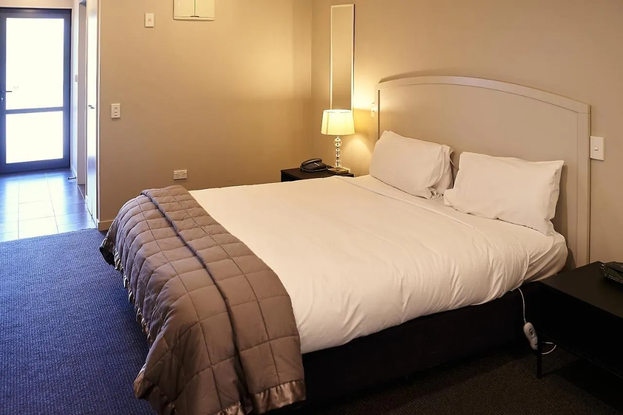 Azena Suites & Apartment Christchurch Motel